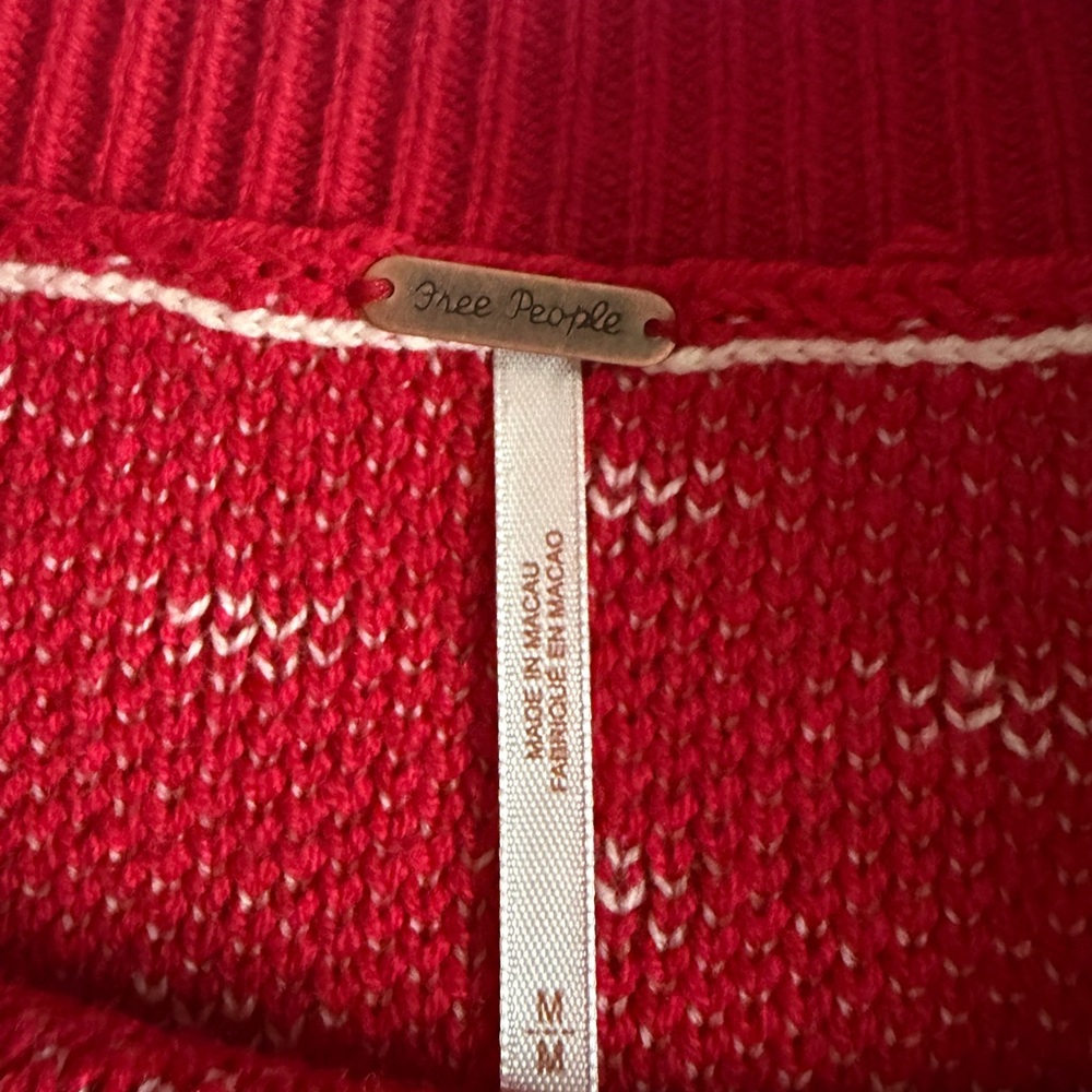 Free People Easy Street Cropped Sweater NWT Cherry Red Combo Medium - Picture 3 of 4